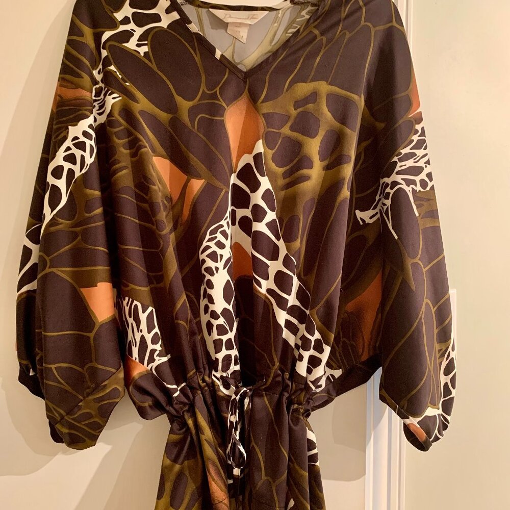 Loose blouse, animal jungle pattern